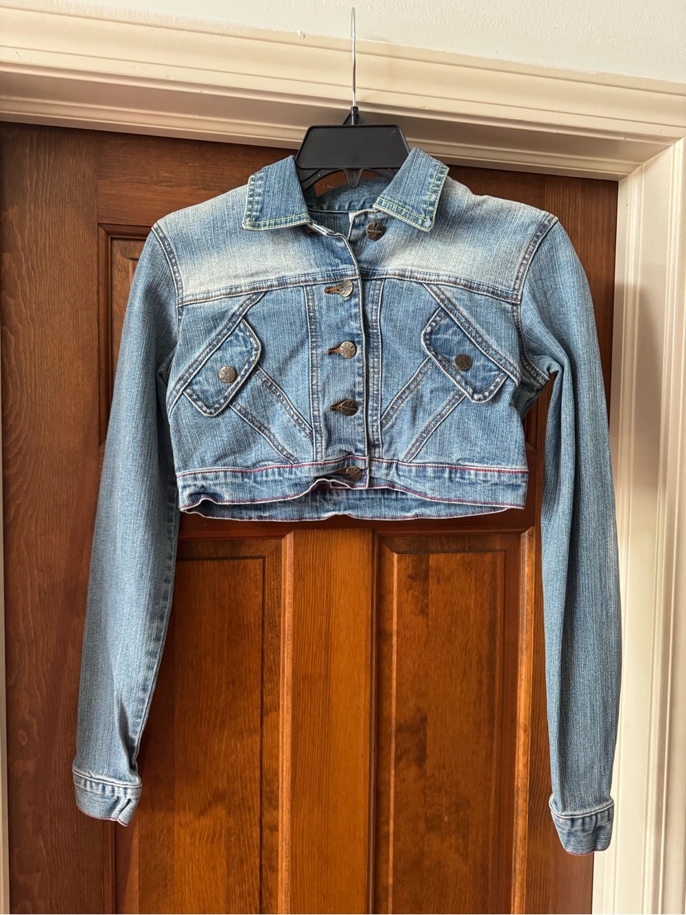 Younique Cropped Light Blue Denim Jacket - Women's Size Small - 2000 vintage